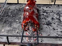 -黄记四更烤乳猪店