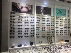 -目艮眼镜SHOWROOM(品牌集合店)