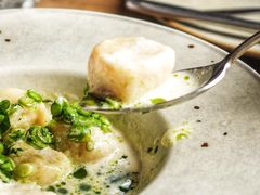 土豆团子配洋葱奶油-BOR Eatery(安福路店)