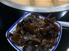 -三里屯土灶炖公鸡地锅鸡(江东店)