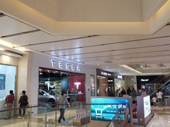 -王府井百货熙地港店