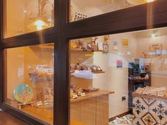面包甜点陈列柜-RAN BAKERY