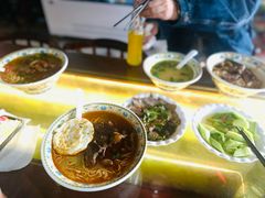 -金杨拉面王小吃面馆·牛三宝面·红烧牛肉粉