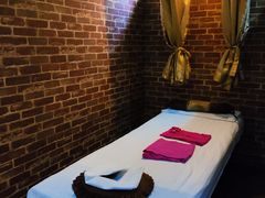 -莱蔻·圣灸堂·推拿艾灸(天山店)