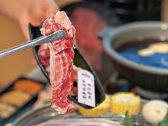 -臻牛烤肉