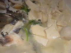 -卢大鲜鱼头捞饭(美利广场店)