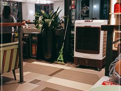 -港丽餐厅(高德置地店)