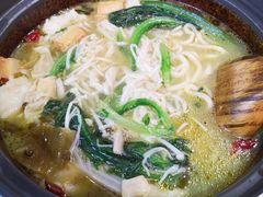 -周鱼小馆石锅酸菜鱼(活力汇店)