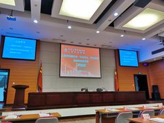 -中共上海市委党校 上海行政学院