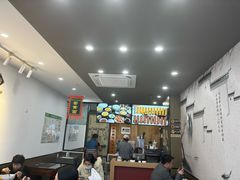 -百年老字号·观振兴蟹黄面·三虾面·苏式面(观前街富仁坊巷店)
