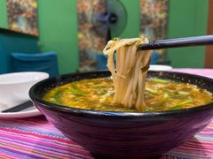 -香巴拉云南餐厅(华莱坞店)