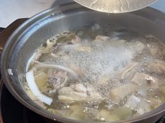 -喃喃椰·糟粕醋·椰子鸡火锅(七堡花园店)