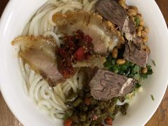 -牛八宝桂林米粉(八里庄店)