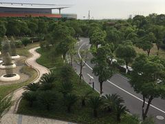 -上海滴水湖皇冠假日酒店