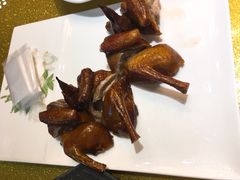乳鸽-广州塔晖粤轩中餐厅