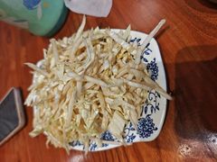 -老天桥酱肉烧饼夹肘子(天桥店)