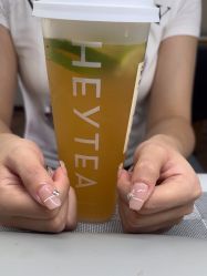 -小黑瓶美甲美睫