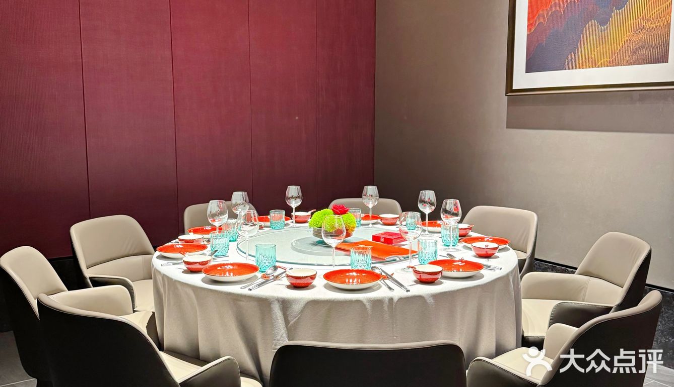 聚餐被朋友一通夸赞！这家餐厅选对啦！