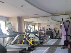 -迈劲健身专业私教(朝青汇店)