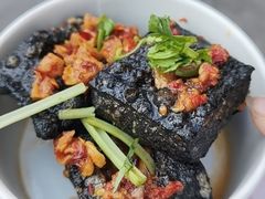 -黑色经典臭豆腐·湖南特产(步行街店)