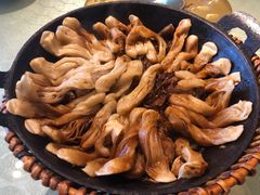 大公鸡粘卷子-华盛园卷子王农家菜水库鱼
