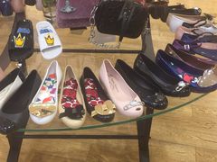 -Vivienne Westwood(上海来福士广场店)