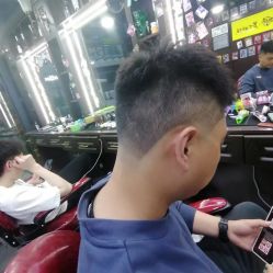 -Barber潮先生男士理发店