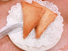咖喱吞拿鱼角-喜莲咖啡