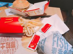 -麦当劳(南京路2店)