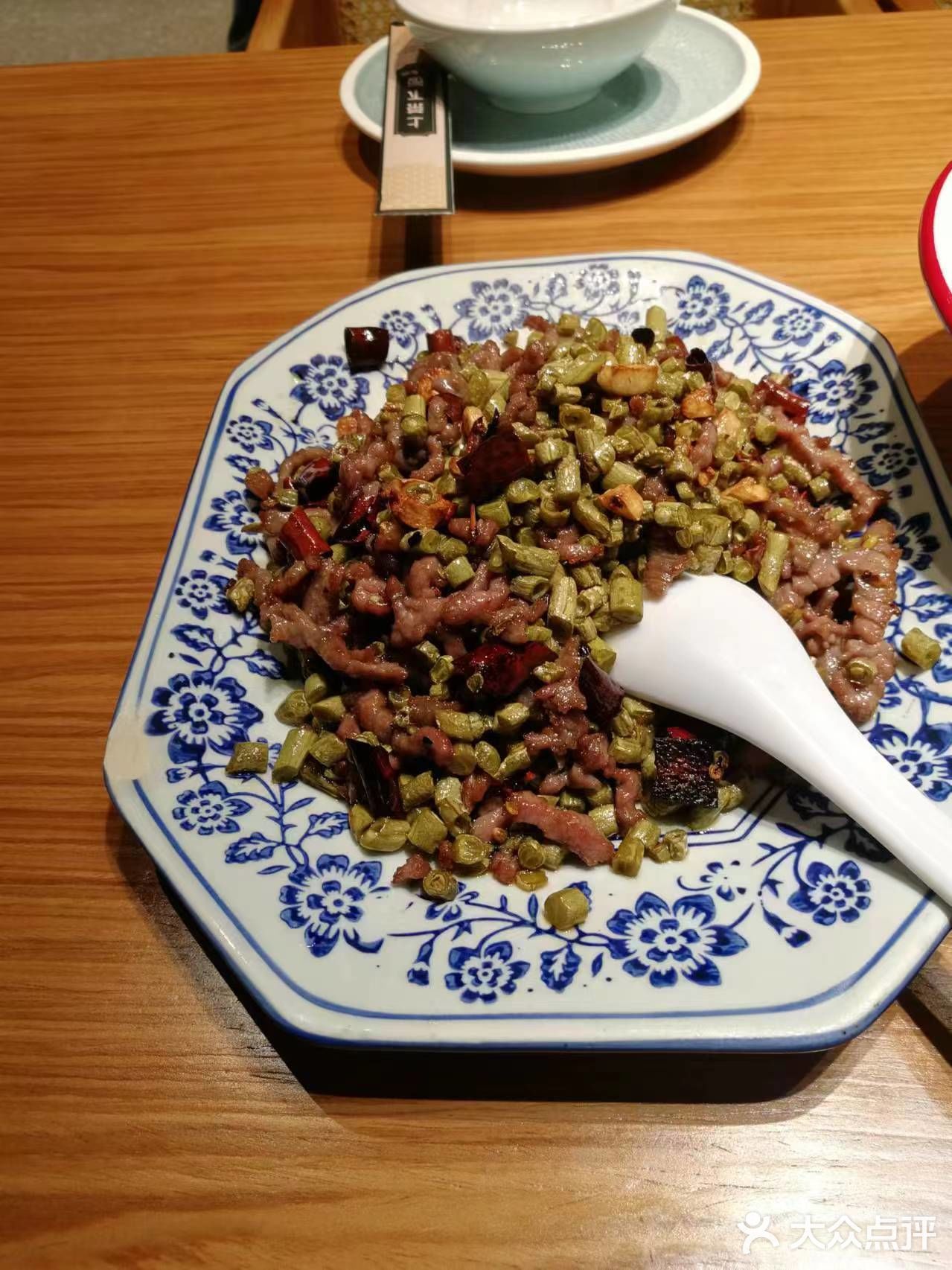 一个像回家吃饭的小店，很温馨