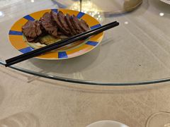 -深圳富苑皇冠假日套房酒店
