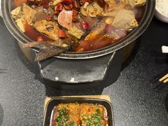 -辣尚瘾·烤鱼·新川菜(牡丹园直营店)