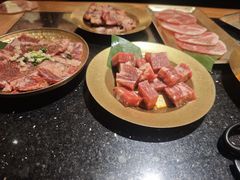 -韩烧牛中牛·甄选黑牛烤肉(黑金店)