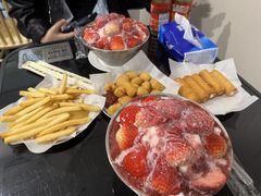 水牛奶桃胶-水牛奶皇后糖水铺(深圳总店)