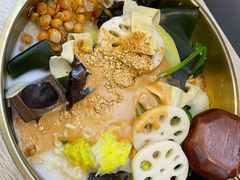 -阿上阿上麻辣香锅&麻辣烫(朝阳蓝色港湾店)