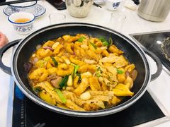 支竹斑腩煲-大嫂镬仔·焖鸡煲·啫啫煲(逢源路店)