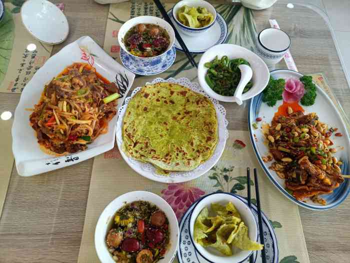 金叶子餐饮-"来中卫旅游,去了腾格里沙漠,之前青旅老板.