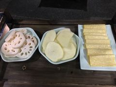 -红九格老火锅(三峡广场店)