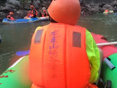 -安吉龙王山峡谷漂流