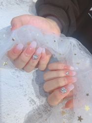 -UGIRL有个美甲