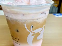 珞珈樱花拿铁-瑞幸咖啡(浙江大学紫金港校区店)