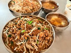 -正宗杨记普洱酸醋米线(总店)