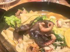 -万记麻辣烫国展总店