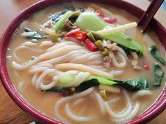 -牛八宝桂林米粉(八里庄店)