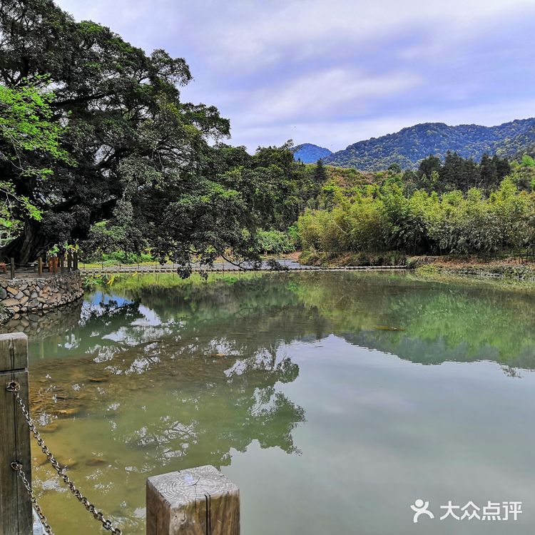 大风车和石头桥是电影云水谣取景地