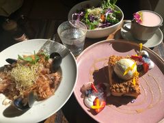 -FLOVIE FLORIST CAFE