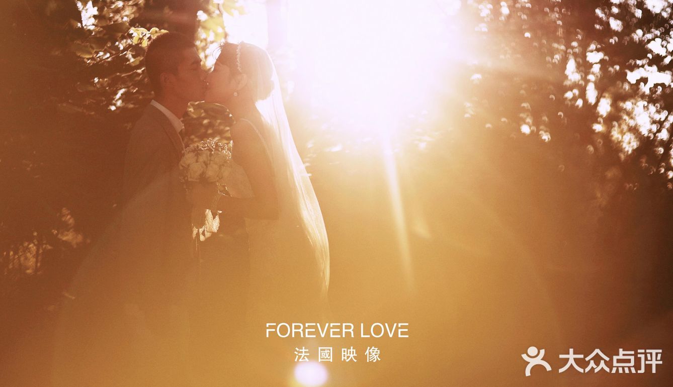 客片分享✅[爱心]😘秋天奶茶般的浪漫婚纱照你见过吗？💫