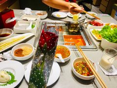 -海底捞火锅(金山百联店)