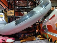 -嗨翻Hi-Fun竞技主题乐园·蹦床亲子生日轰趴(国光1937店)