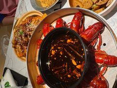 -巴厘龙虾·榜首油焖大虾(音乐学院·沿江酒馆店)